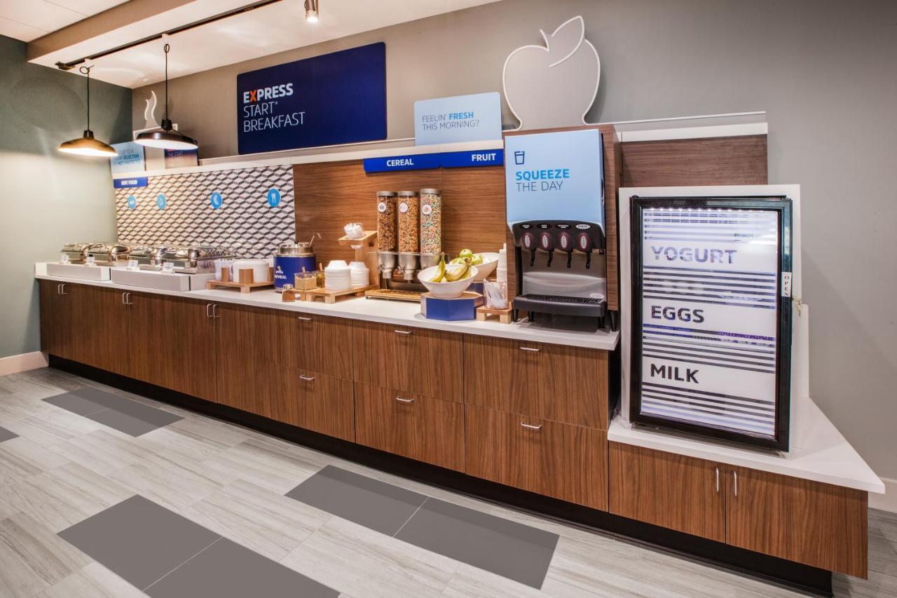 Holiday Inn Express & Suites - Yuba City - Marysville, An Ihg Hotel Bagian luar foto