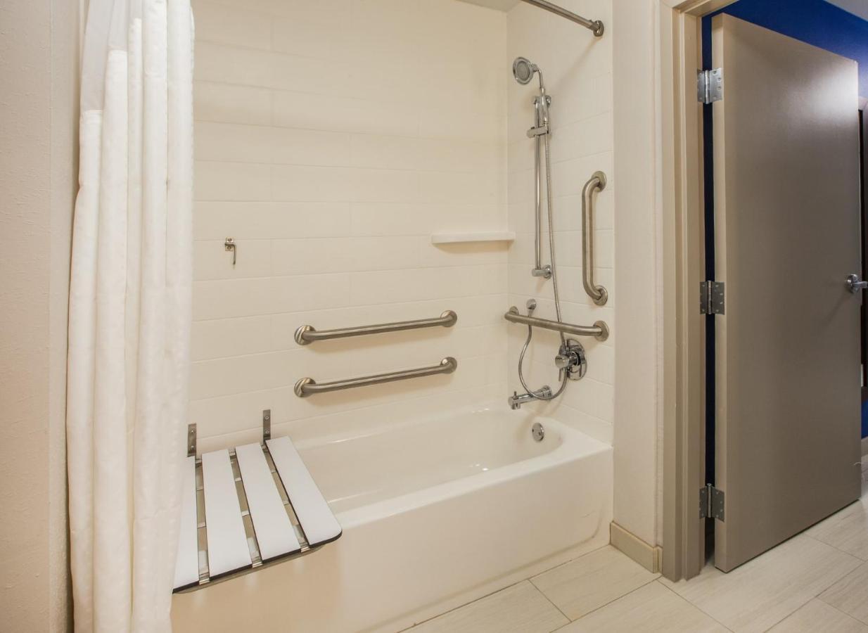 Holiday Inn Express & Suites - Yuba City - Marysville, An Ihg Hotel Bagian luar foto